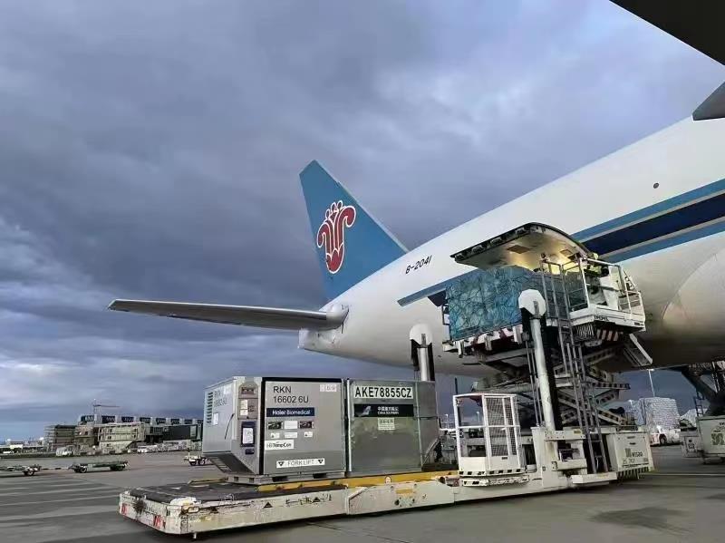 国内航空货运服务_华夏航空托运超重怎么收费_航空快件跨省当日达