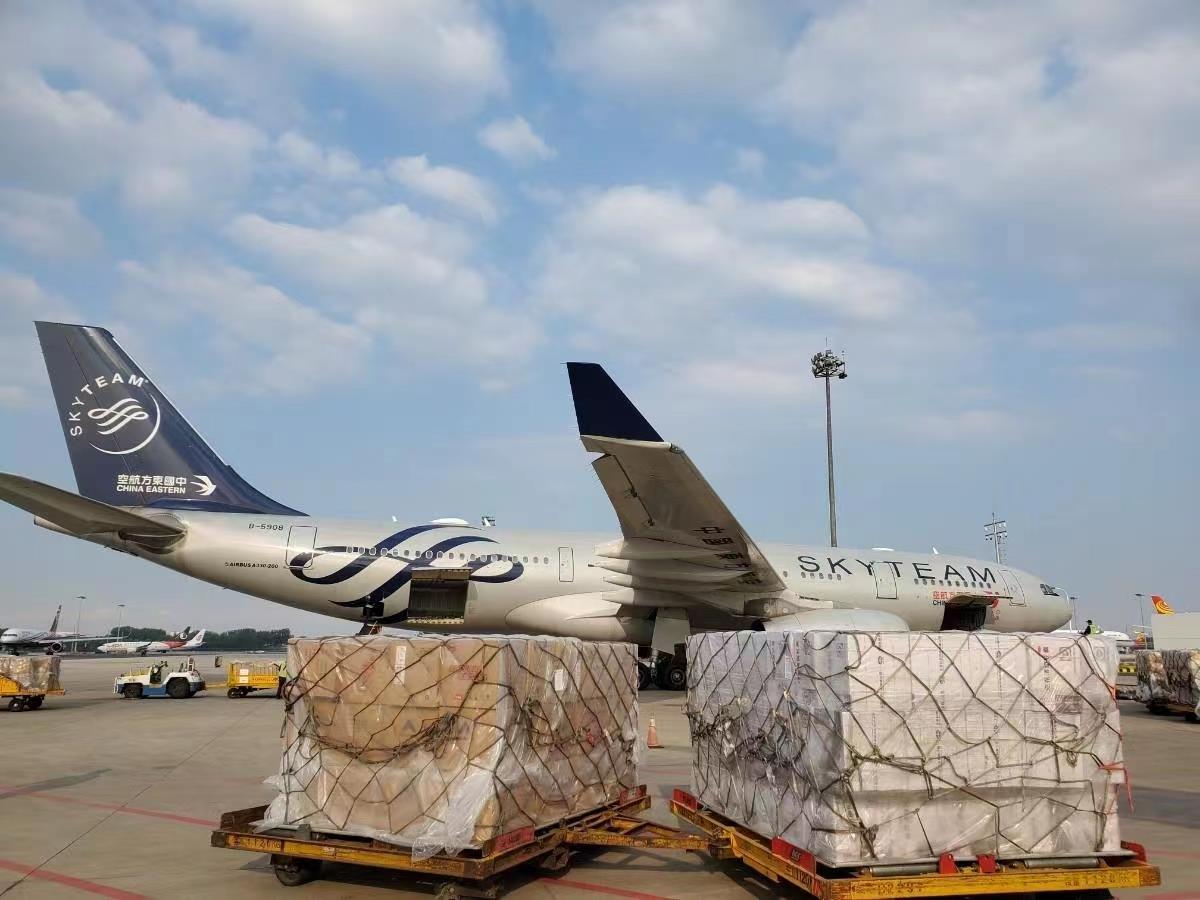 国内航空货运服务_华夏航空托运超重怎么收费_航空快件跨省当日达